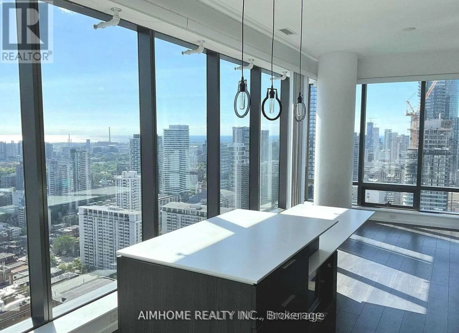 Apartment for rent: 3702 - 5 St Joseph Street, Toronto, Ontario M4Y 1J6