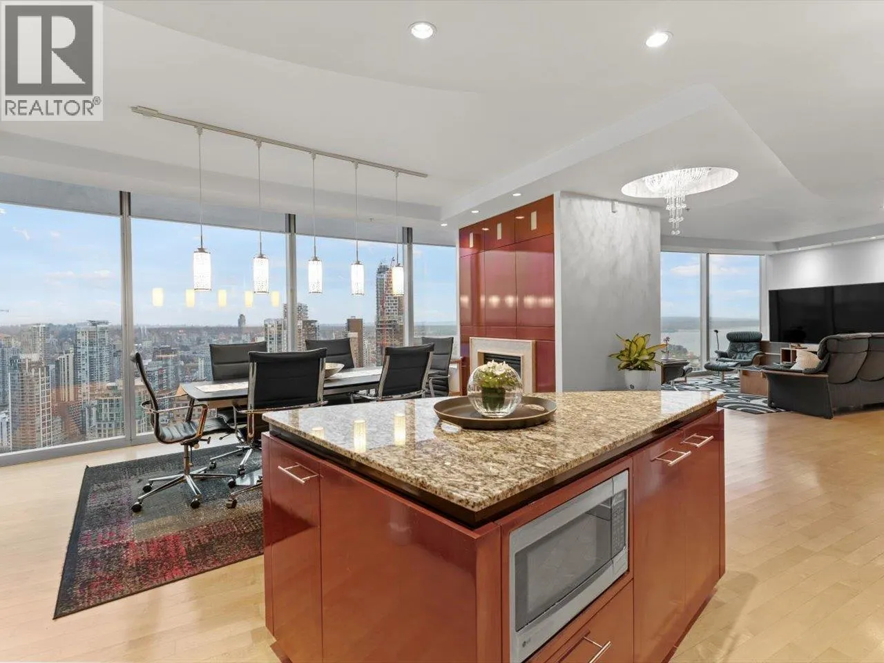 Apartment for rent: 3704 938 Nelson Street, Vancouver, British Columbia V6Z 3A7