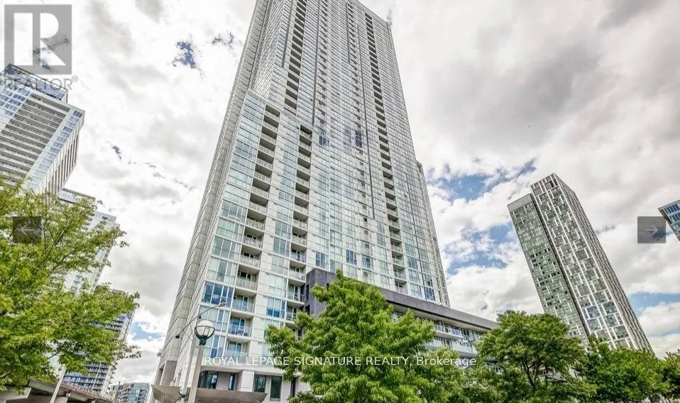 Apartment for rent: 3706 - 75 Queens Wharf, Toronto, Ontario M5V 0J8