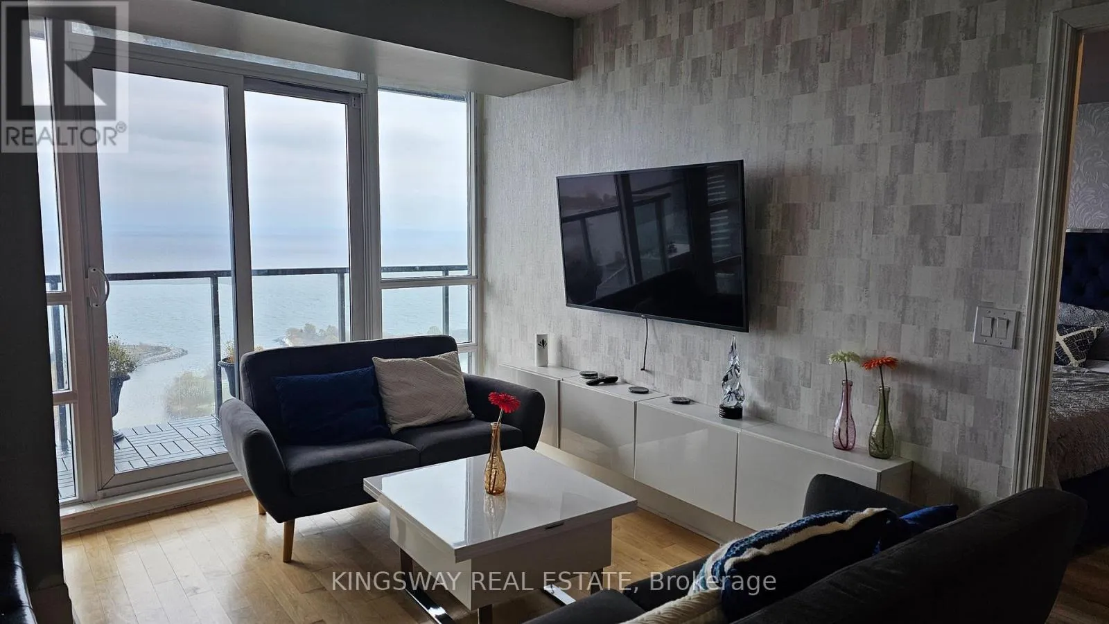 Apartment for rent: 3707 - 2230 Lake Shore Boulevard W, Toronto, Ontario M8V 0B2