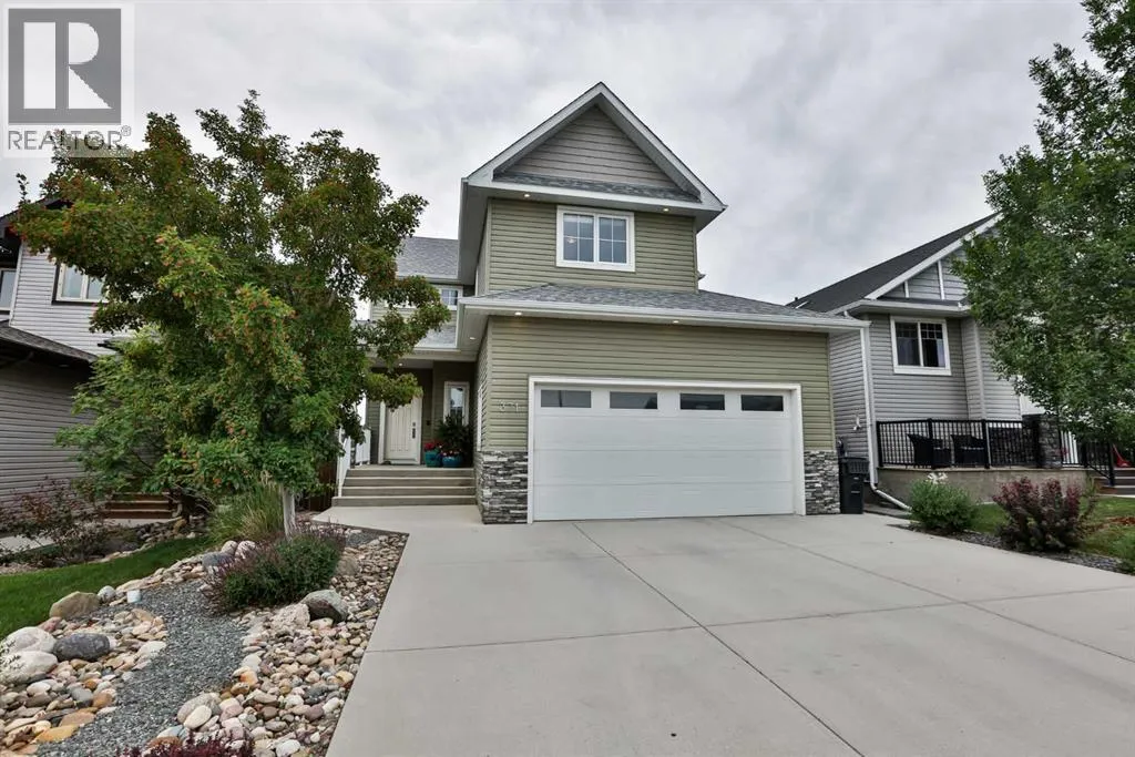 House for rent: 371 Crocus Terrace W, Lethbridge, Alberta T1J 5J3