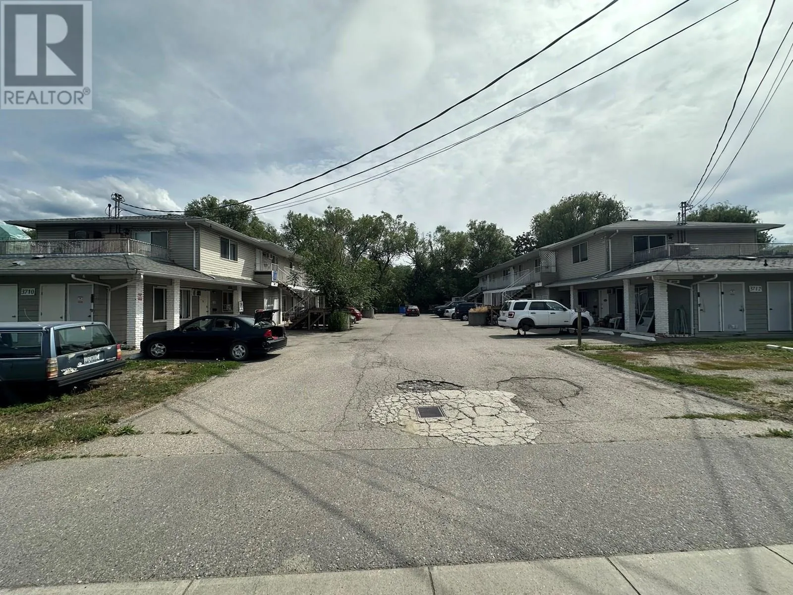 Multi-Family for rent: 3710-3712 24 Avenue, Vernon, British Columbia V1T 1L9