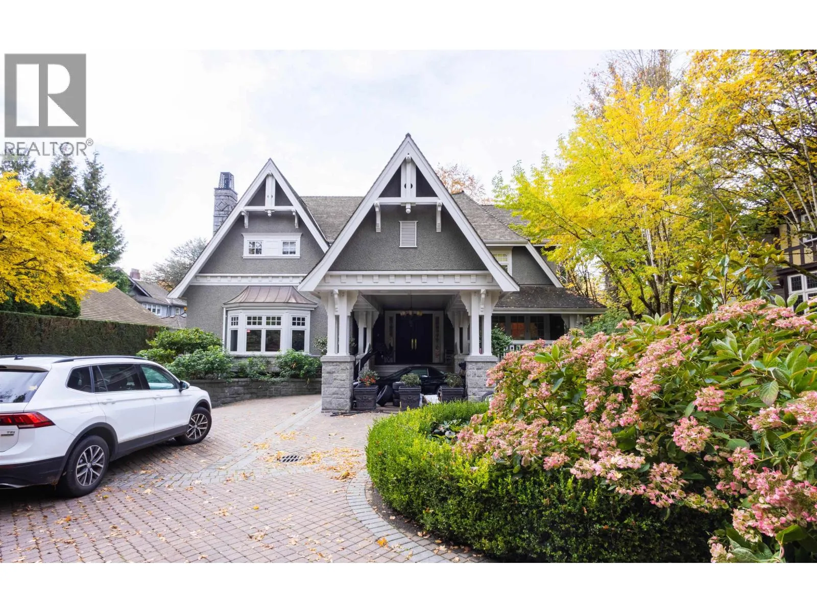 House for rent: 3719 Selkirk Street, Vancouver, British Columbia V6H 2Y9