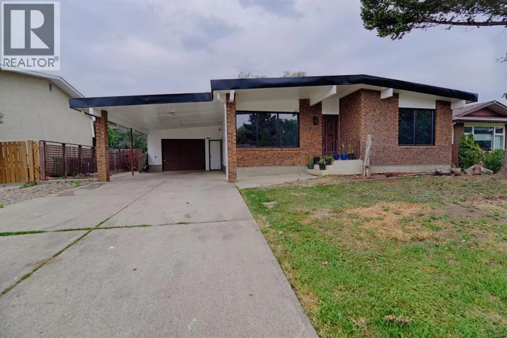 House for rent: 3726 Forestry Avenue S, Lethbridge, Alberta T1K 4J5