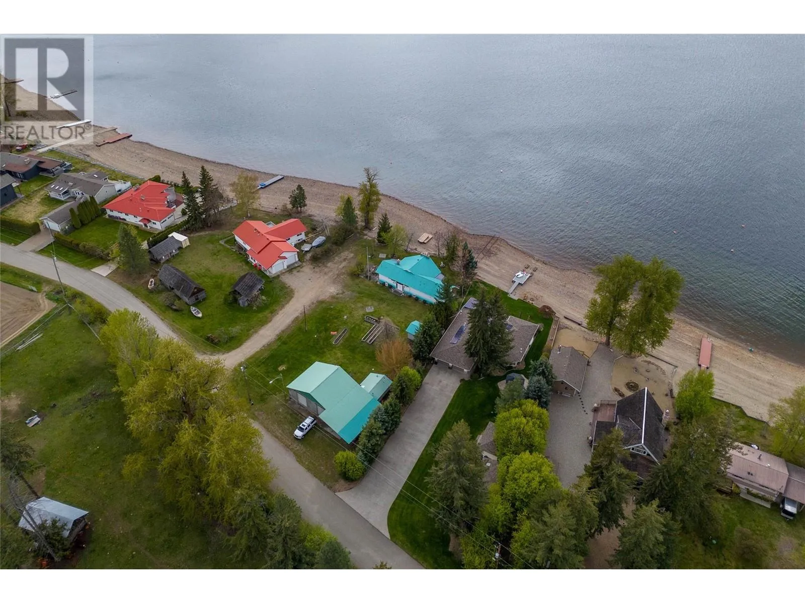 House for rent: 3726 Zinck Road, Scotch Creek, British Columbia V0E 1M5