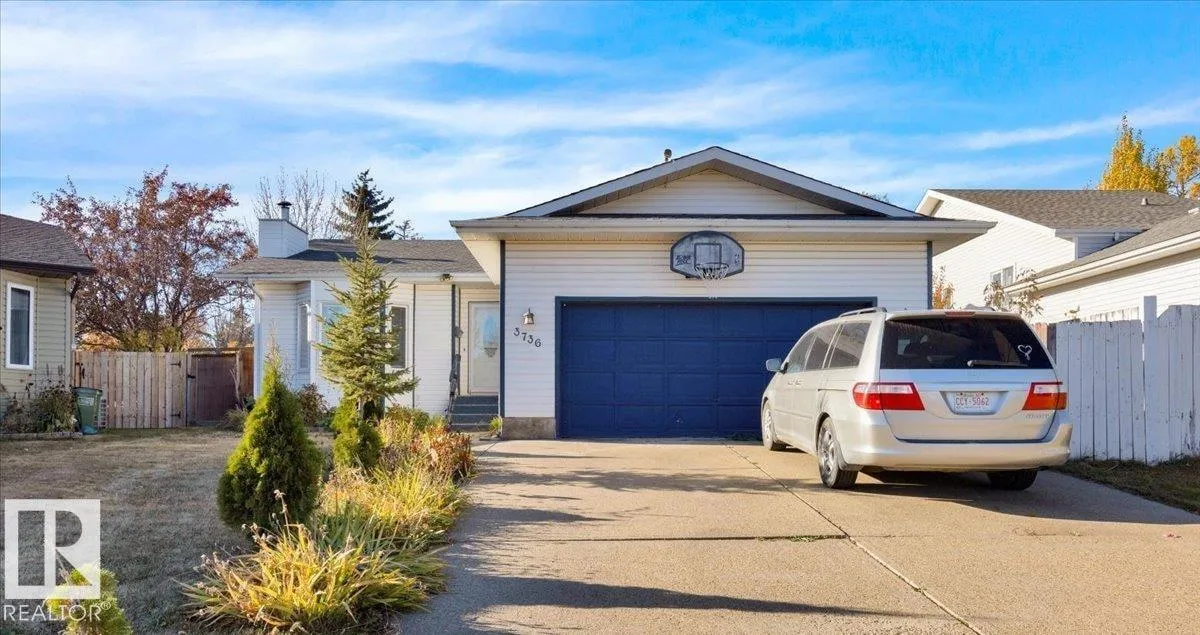 House for rent: 3736 48 St Nw, Edmonton, Alberta T6L 3T3