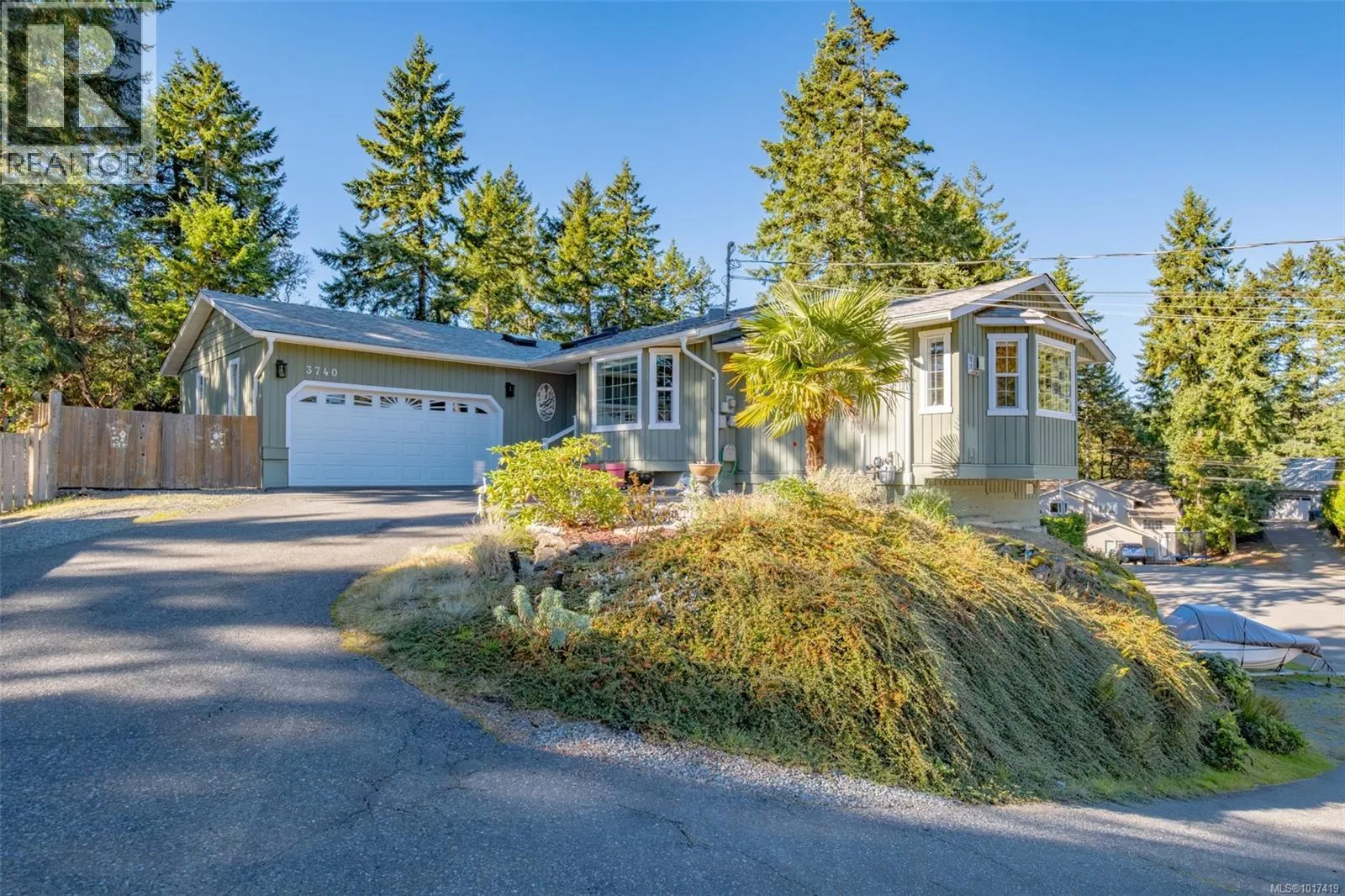 House for rent: 3740 Elworthy Pl, Nanaimo, British Columbia V9T 5W3