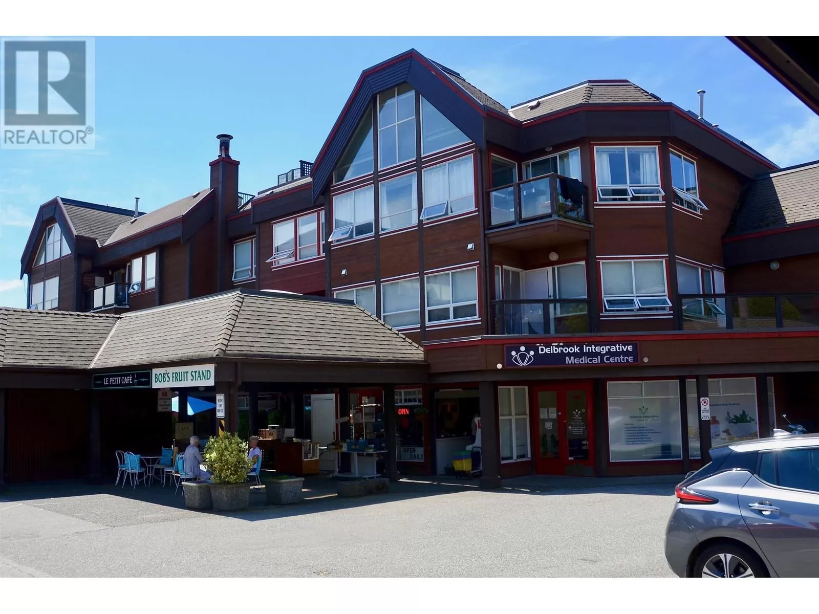 3743 Delbrook Avenue, North Vancouver, British Columbia V7W 2E5