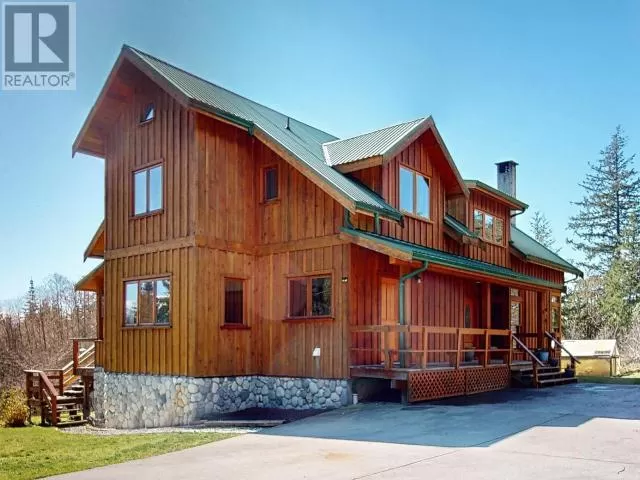 House for rent: 3749 Highway 101, Powell River, British Columbia V8A 0E2