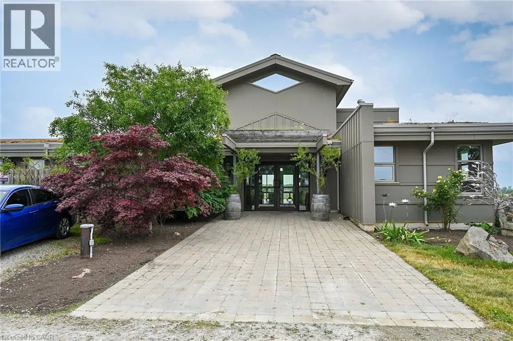 House for rent: 3749 Walker Road, Lincoln, Ontario L0R 1B2