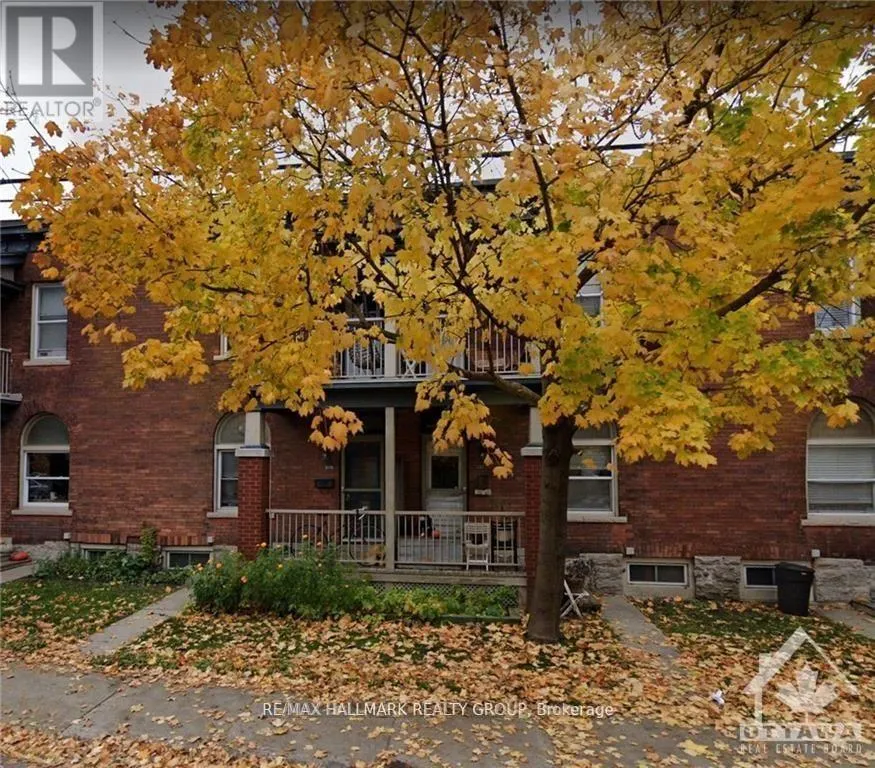 Row / Townhouse for rent: 375 Lyon Street N, Ottawa, Ontario K1R 5W9