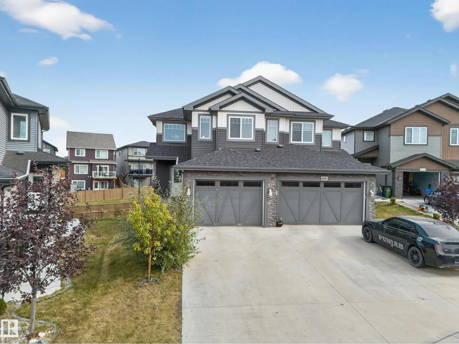 Duplex for rent: 3752 Weidle Cr Sw, Edmonton, Alberta T6X 2E2