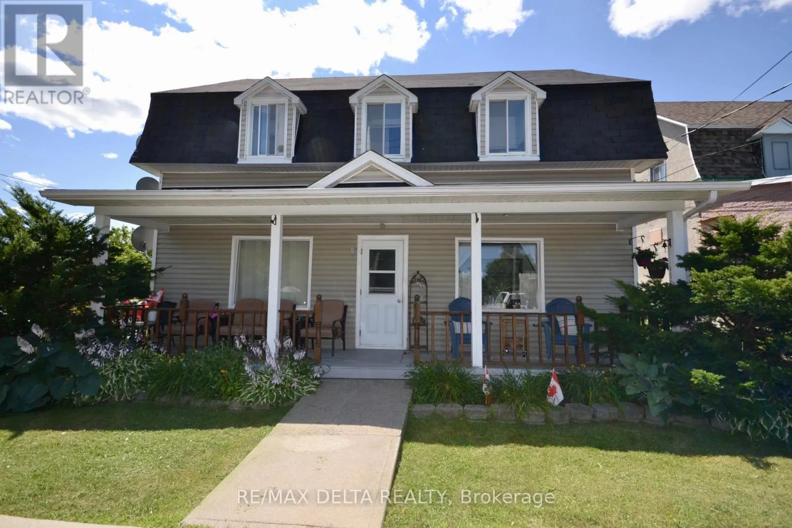 Triplex for rent: 3766 Champlain Street, Clarence-Rockland, Ontario K0A 1E0
