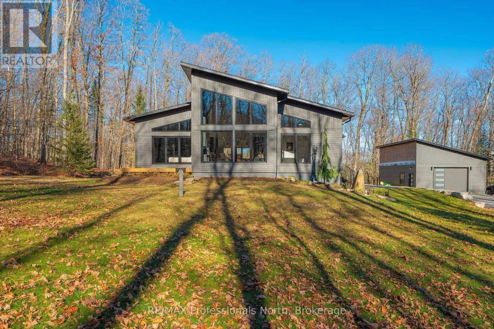 House for rent: 3777 Glamorgan Road, Dysart et al, Ontario K0M 1S0