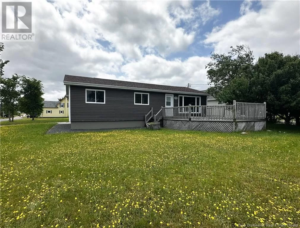 House for rent: 378 De LÃ¯le Road, Caraquet, New Brunswick E1W 1B5