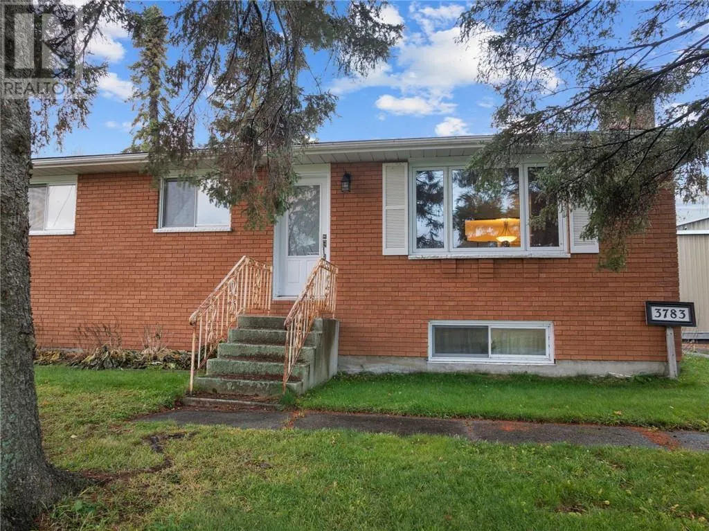 House for rent: 3783 Swanson Court, Val Caron, Ontario P3N 1J5