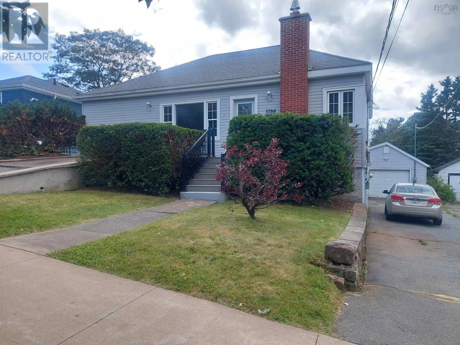 Triplex for rent: 3786/84 High Street, Halifax, Nova Scotia B3K 4Y9