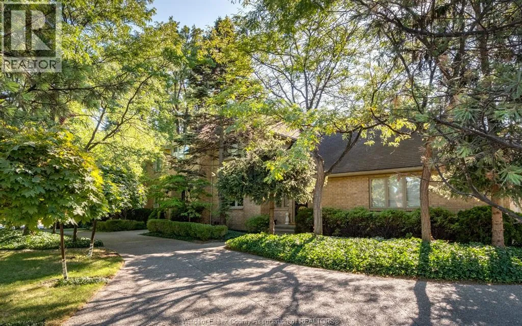 House for rent: 379 Elmgrove Dr, Lakeshore, Ontario N8N 4H2