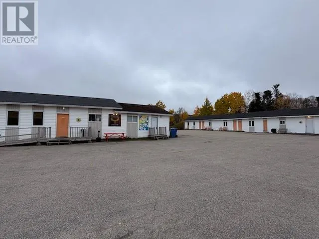Special Purpose for rent: 379-381 Jw Pickersgill Boulevard, Centreville, Newfoundland & Labrador A0G 4P0