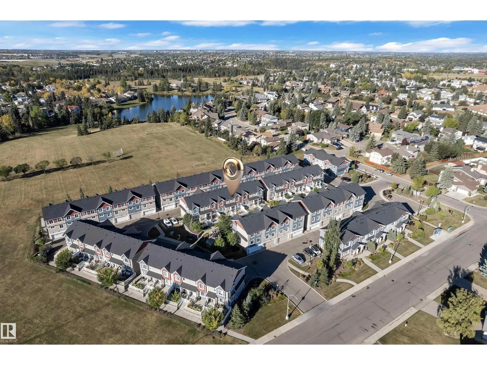 Row / Townhouse for rent: #38 1508 105 St Nw, Edmonton, Alberta T6J 6J9