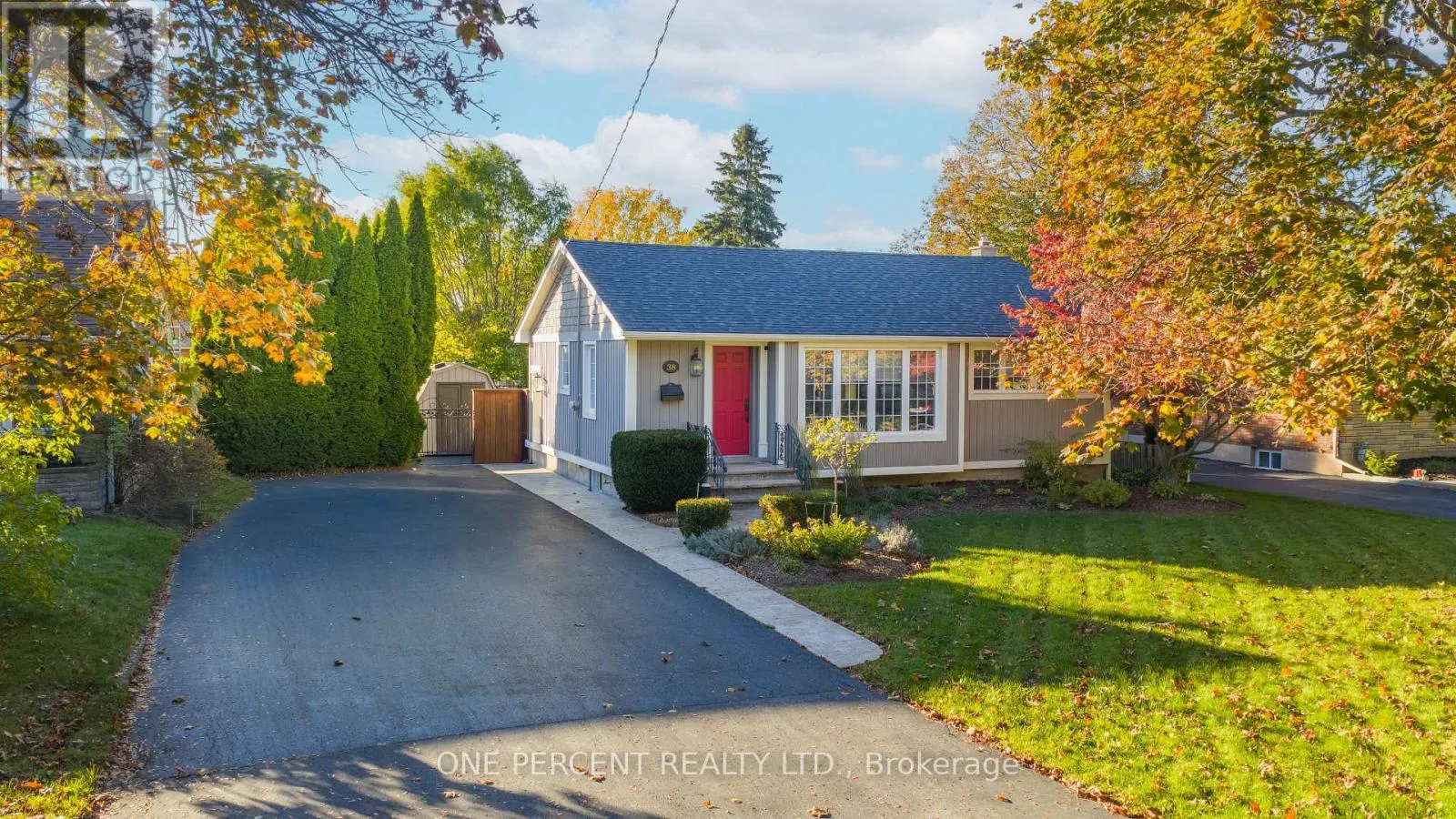 House for rent: 38 Albany Drive, St. Catharines, Ontario L2N 3T5