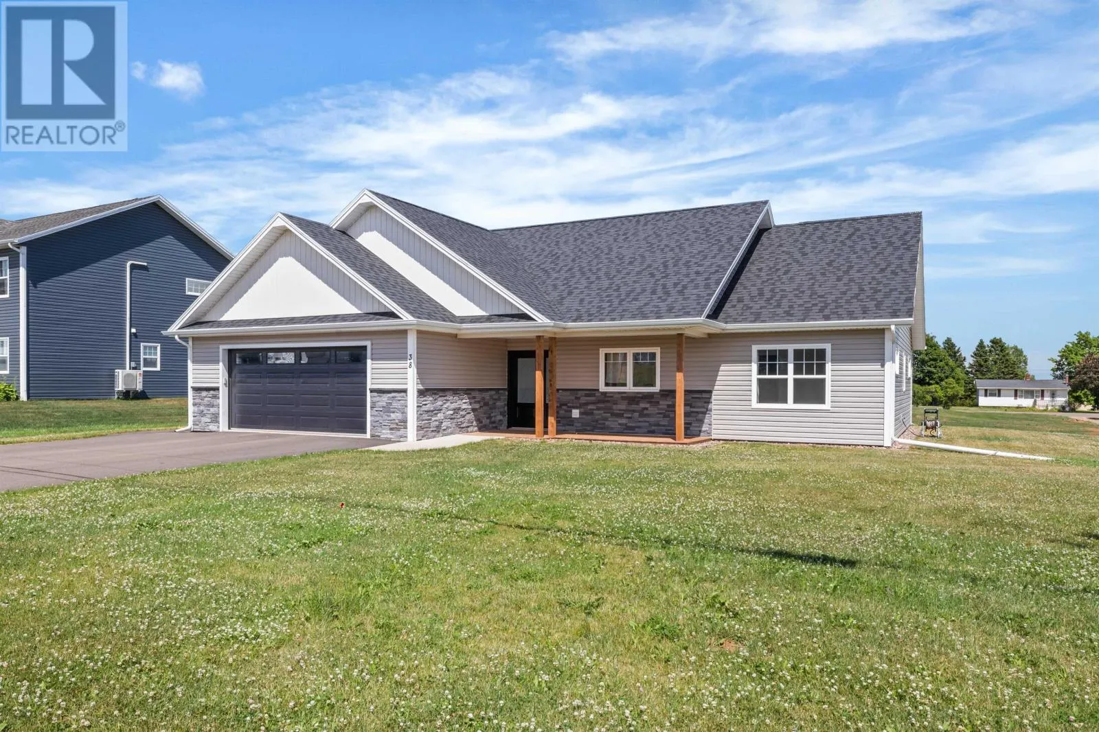 House for rent: 38 Anne Avenue, Charlottetown, Prince Edward Island C1C 0X4