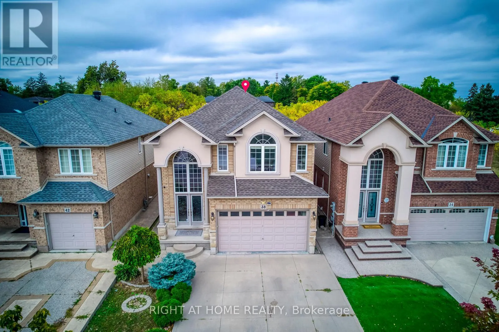 House for rent: 38 Assisi Street, Hamilton, Ontario L8W 0A5