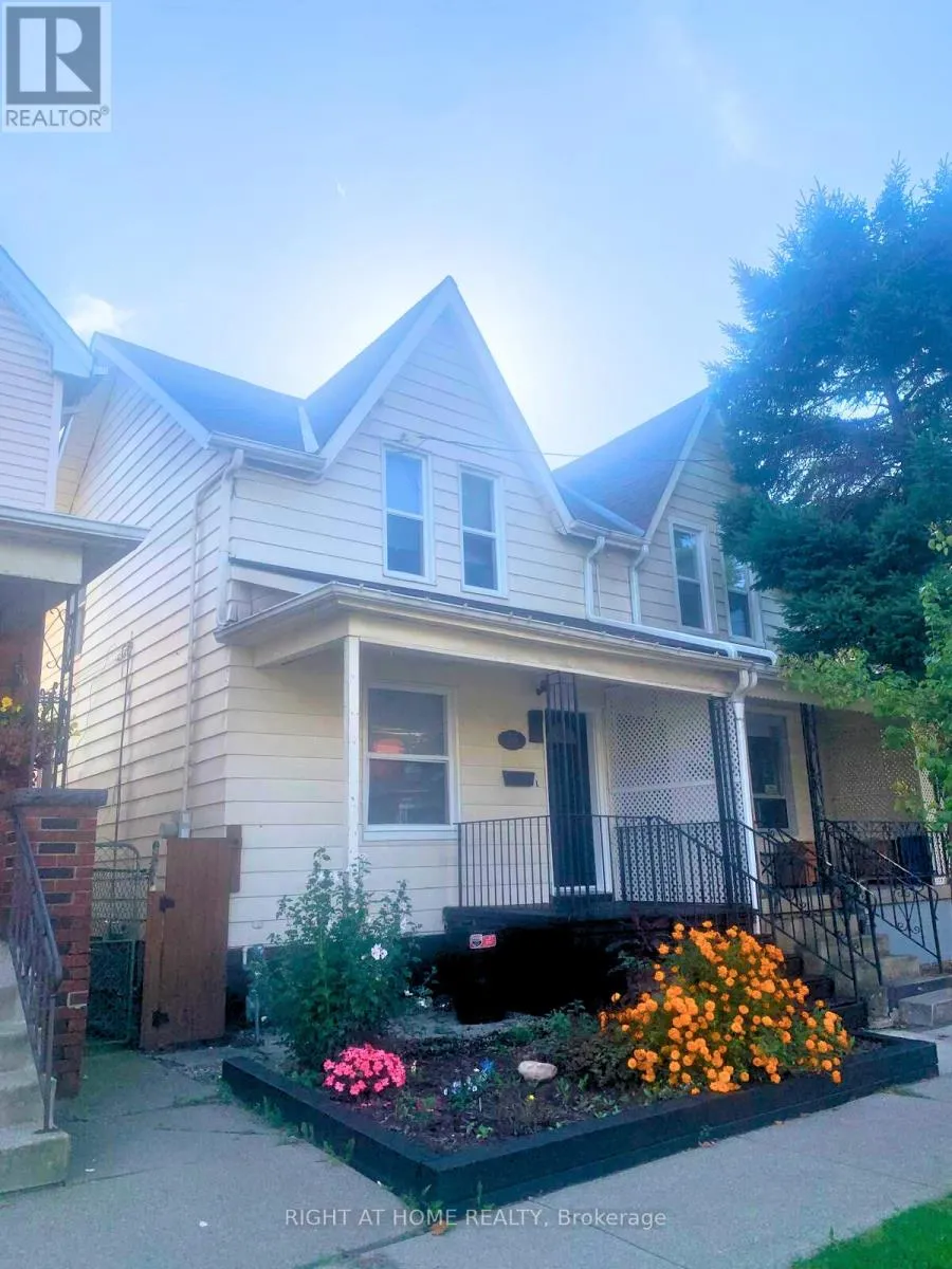 House for rent: 38 Beechwood Avenue, Hamilton, Ontario L8L 2S4