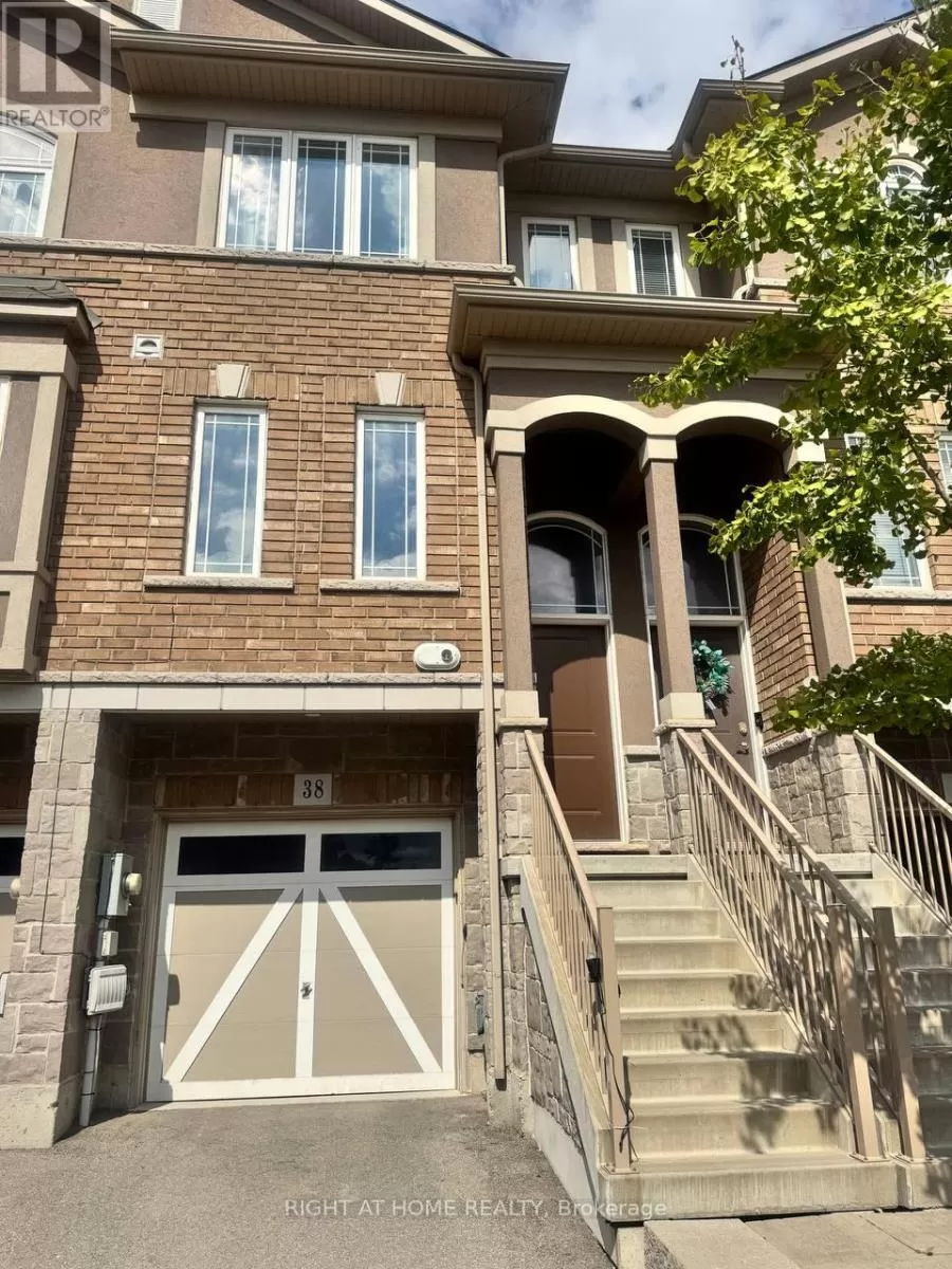 Row / Townhouse for rent: 38 Bloom Crescent, Hamilton, Ontario L0R 1P0