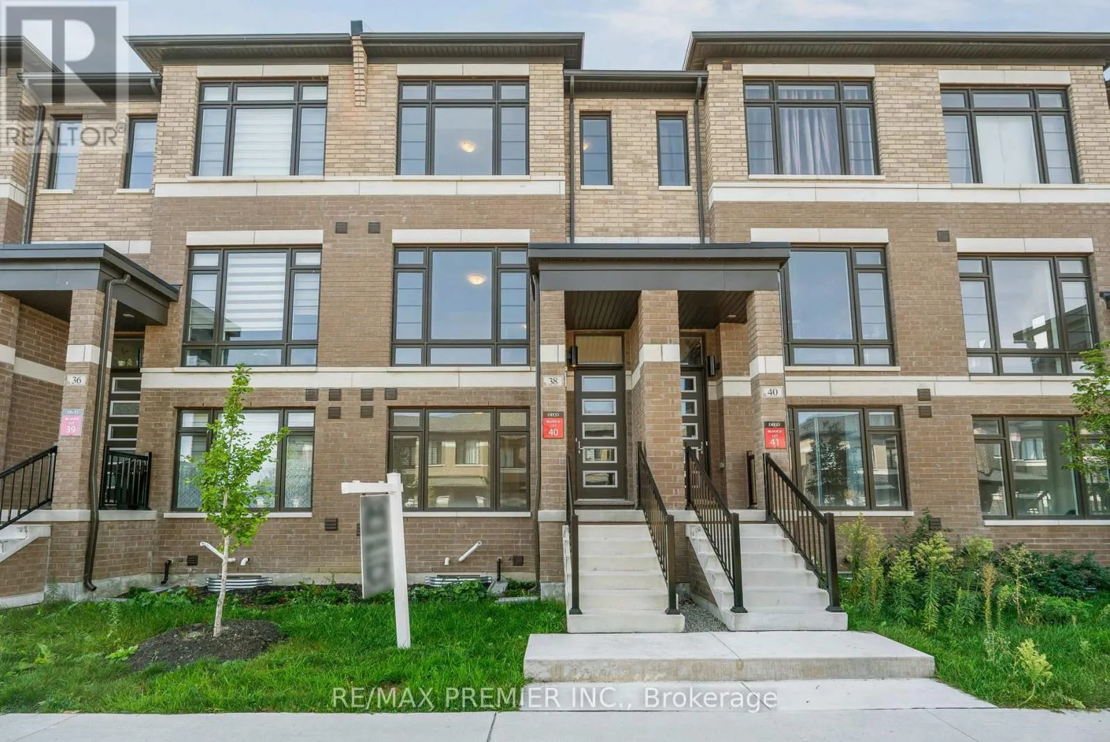 Row / Townhouse for rent: 38 Cherry Hill Lane, Barrie, Ontario L4N 6K7