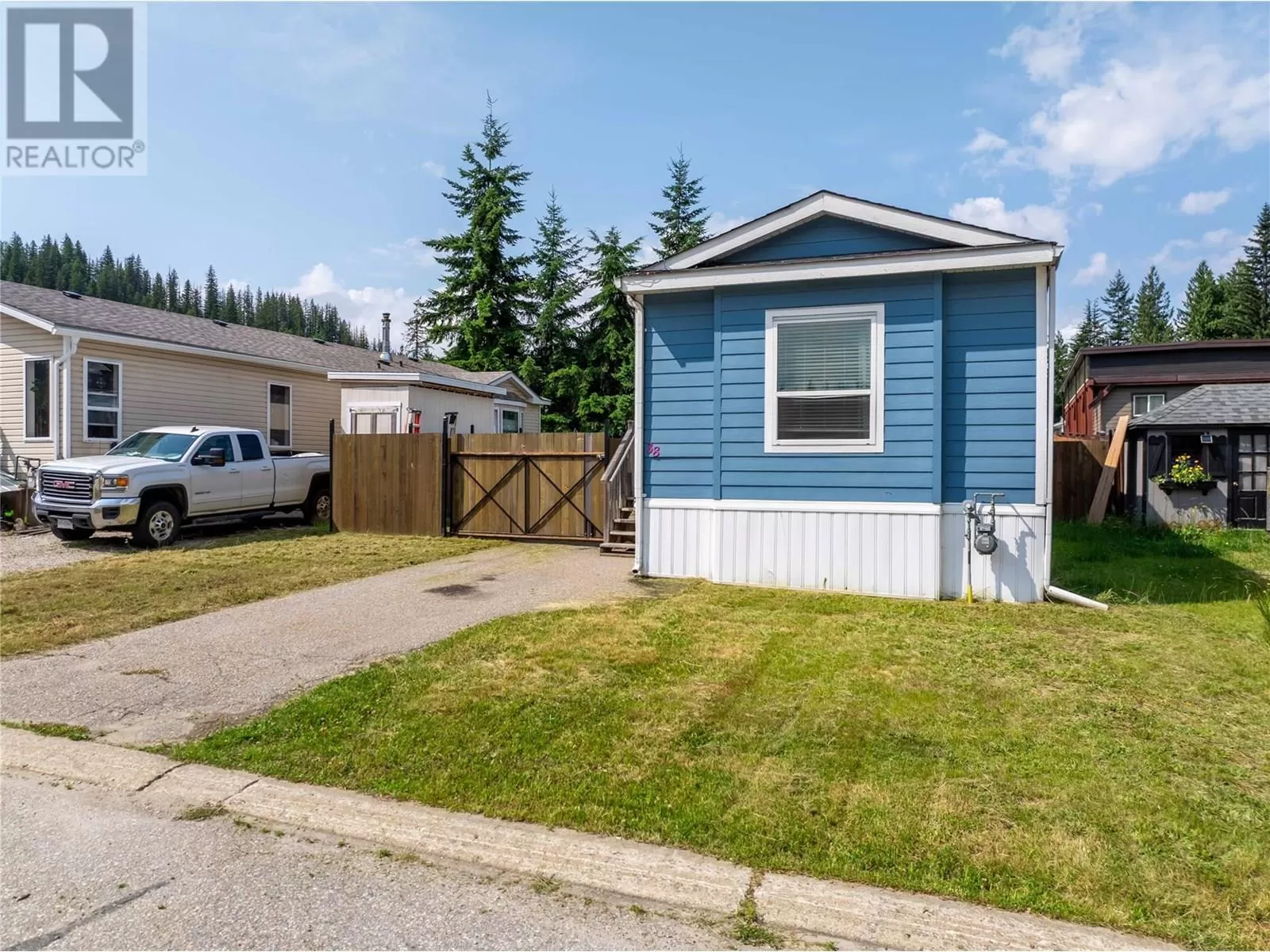 Manufactured Home for rent: 38 Johnson Way, Revelstoke, British Columbia V0E 2S1