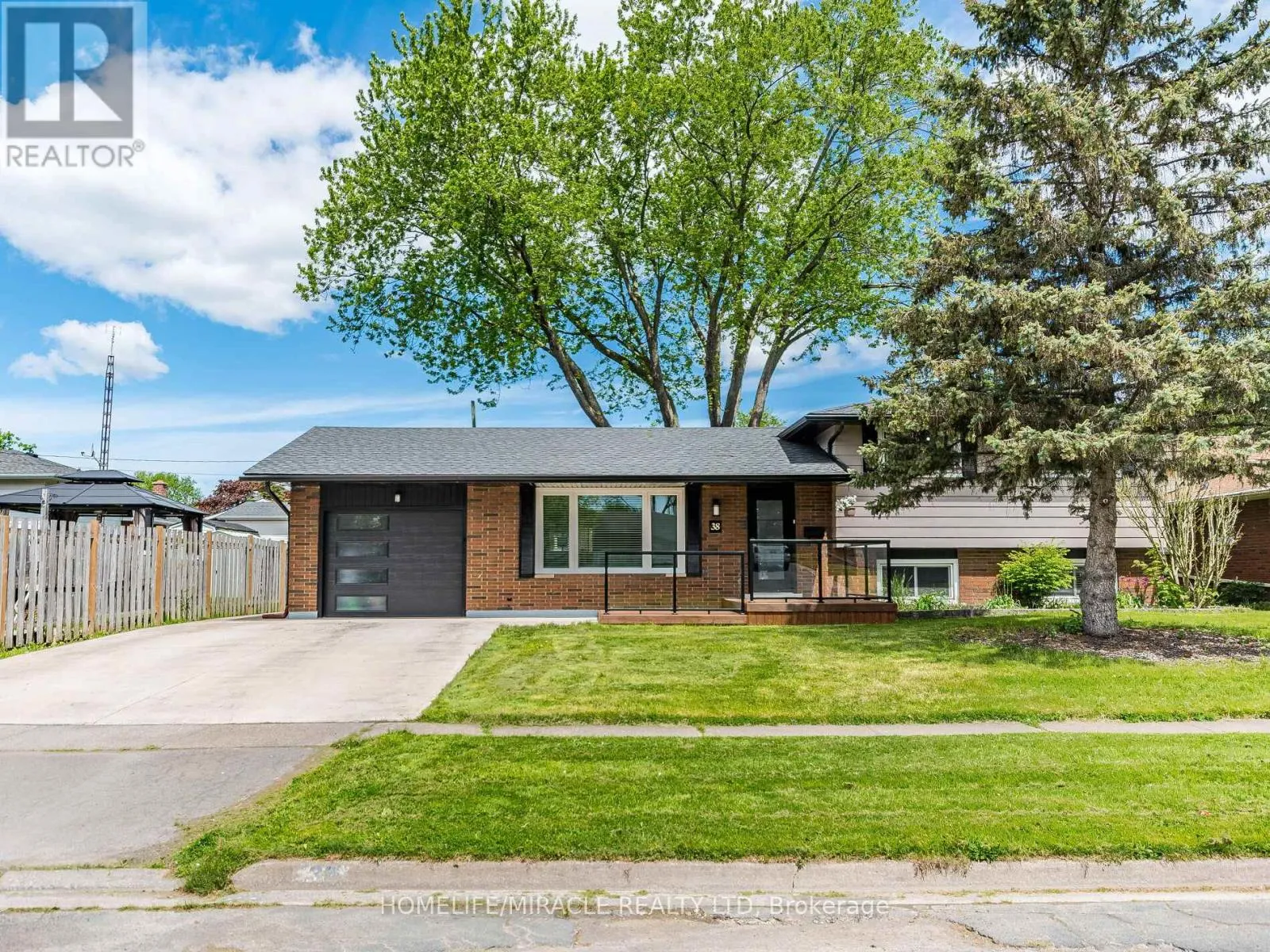 House for rent: 38 Martha Court, Welland, Ontario L3C 4N2