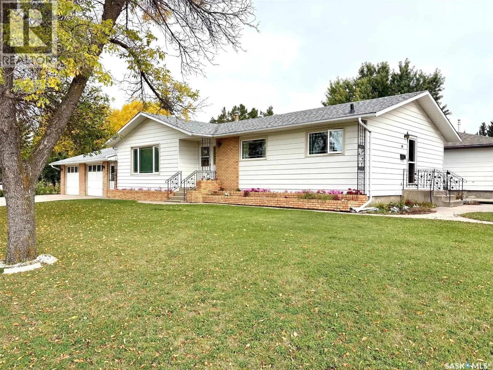 House for rent: 38 Rosefield Drive, Yorkton, Saskatchewan S3N 2R4