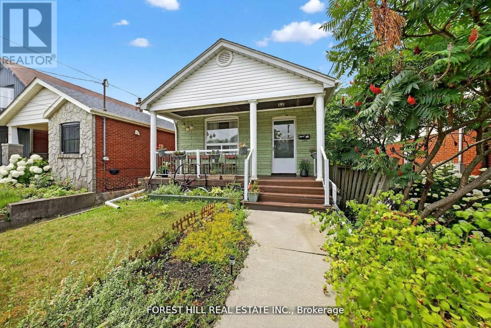 House for rent: 38 Scotia Avenue, Toronto, Ontario M1L 4E6