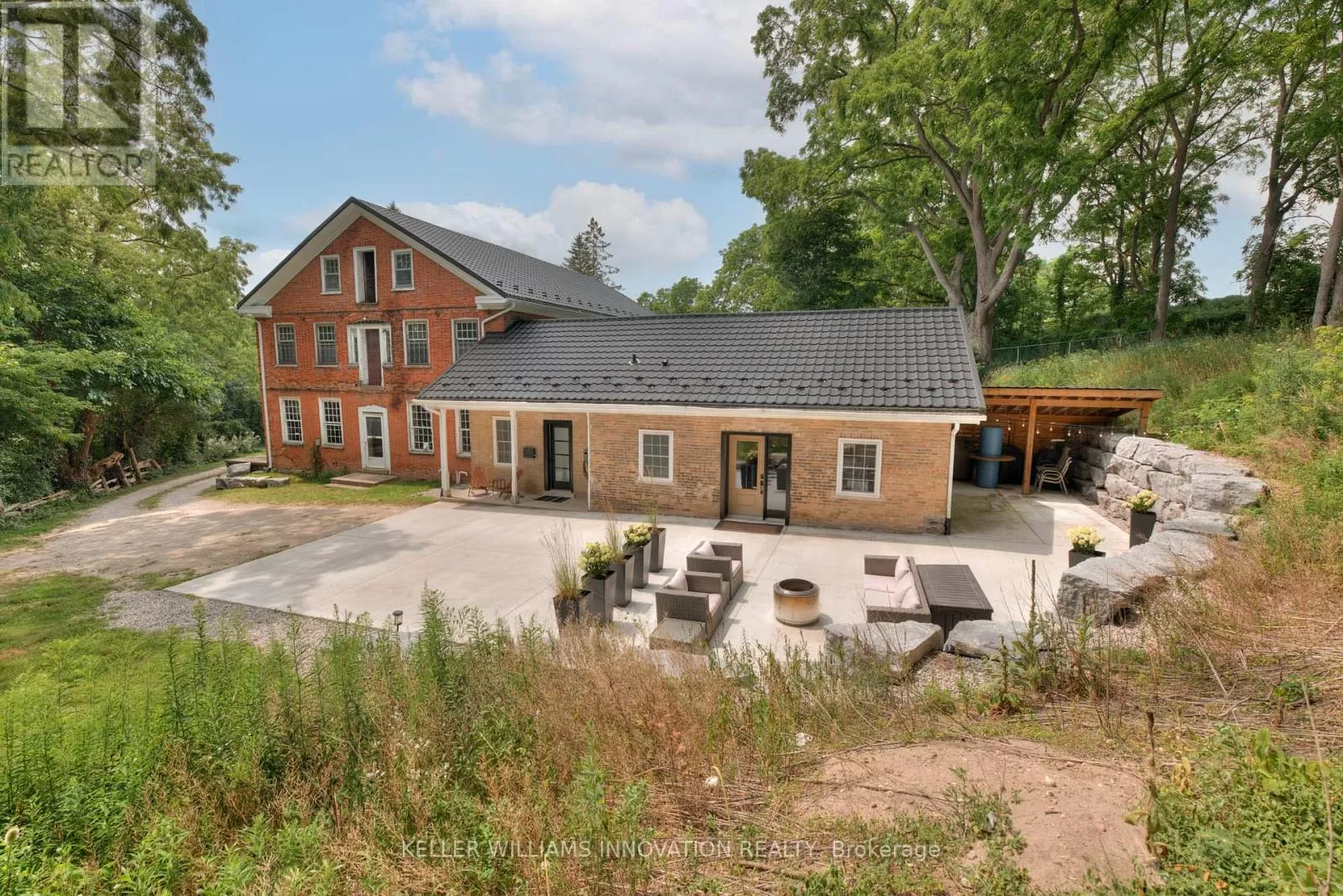 Fourplex for rent: 38 Shirk Place, Kitchener, Ontario N2K 1R4