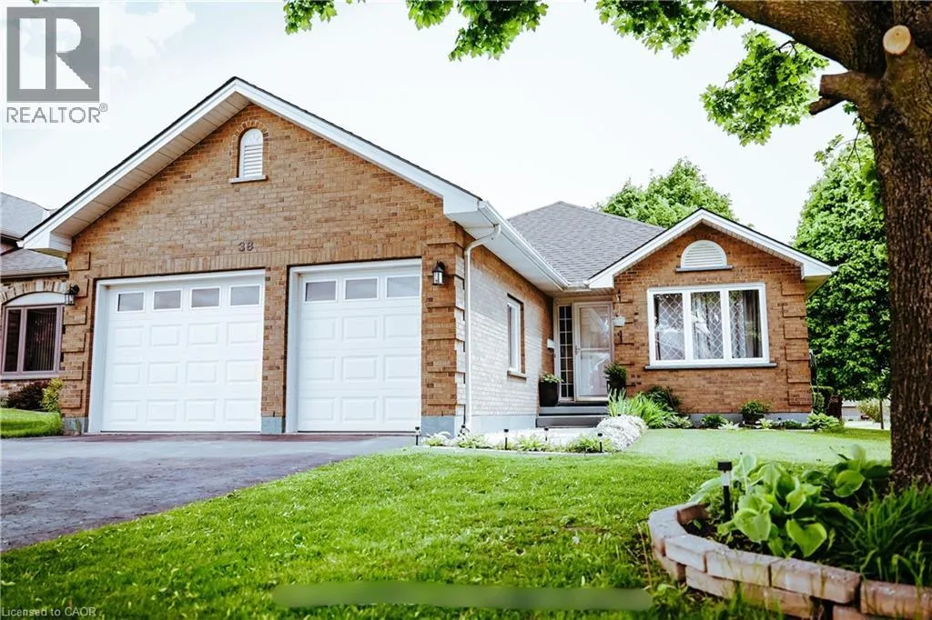 House for rent: 38 St. Michael's Street, Delhi, Ontario N4B 3C8