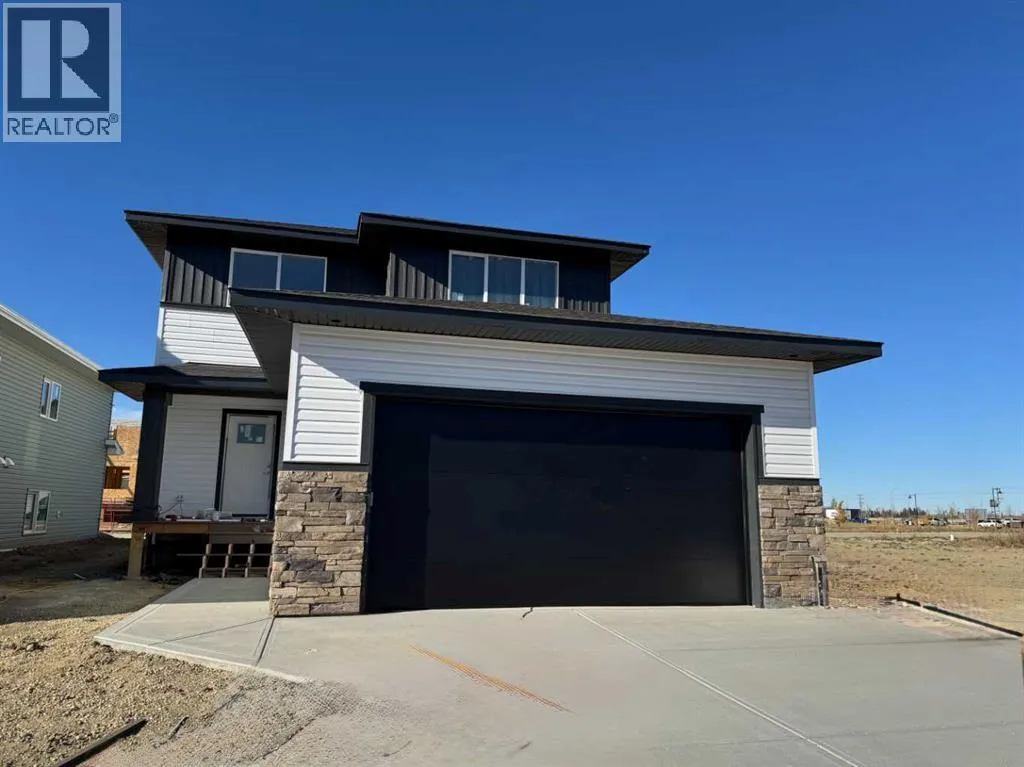 House for rent: 38 Tagish Avenue, Red Deer, Alberta T4P 0Y7