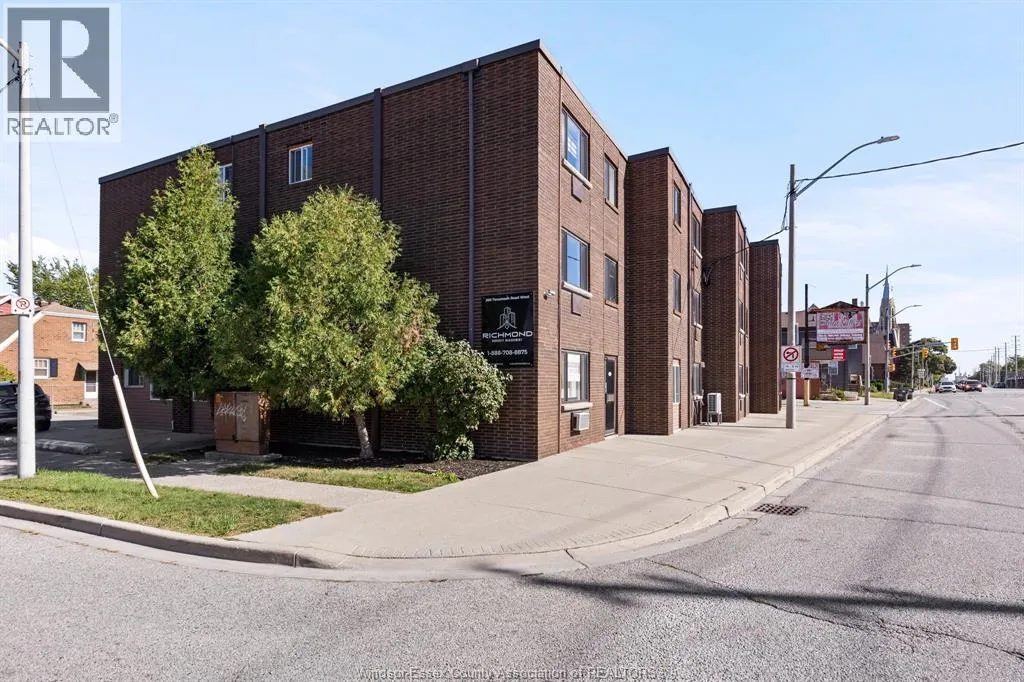 380 Tecumseh Road West, Windsor, Ontario N8X 4T7