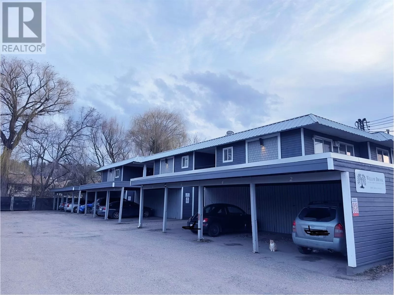 Apartment for rent: 3800 24 Avenue Unit# 208, Vernon, British Columbia V1T 1L9