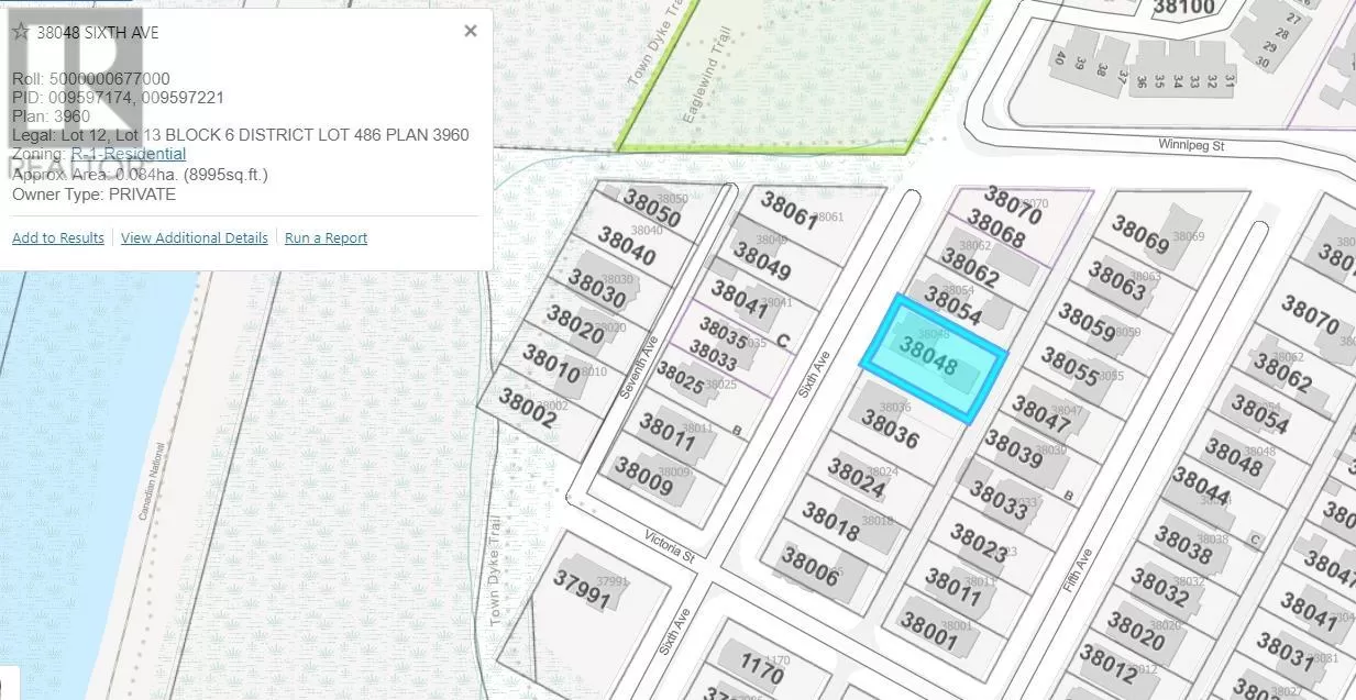 House for rent: 38048 Sixth Avenue, Squamish, British Columbia V0N 3G0