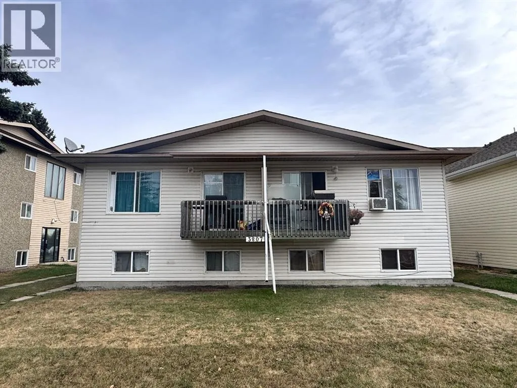 Multi-Family for rent: 3807 52 Street, Wetaskiwin, Alberta T9A 1M5