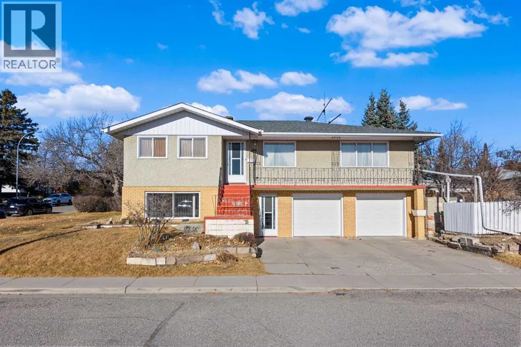 House for rent: 3812 33 Avenue Sw, Calgary, Alberta T3E 0X6