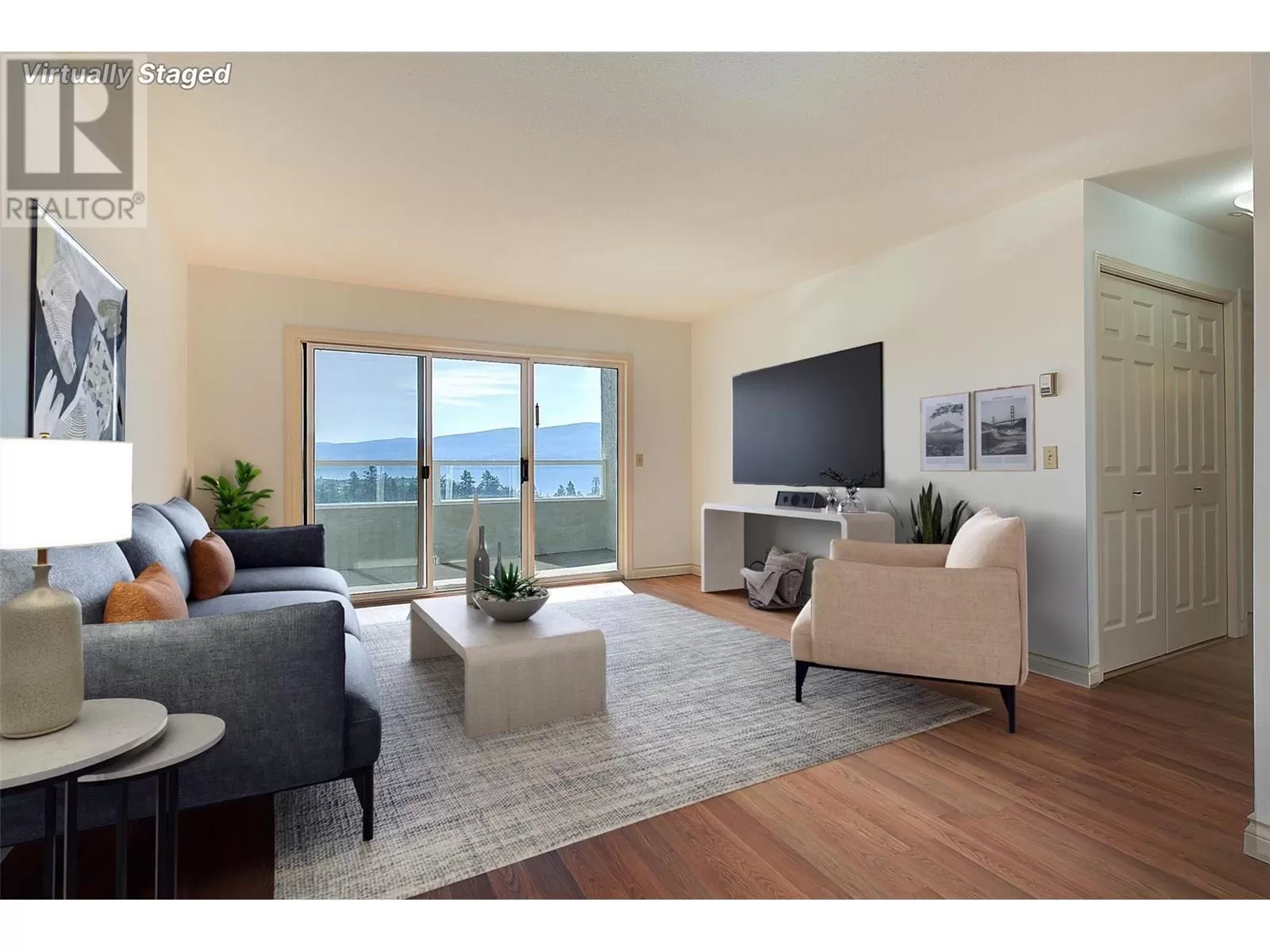 Apartment for rent: 3815 Brown Road Unit# 205, West Kelowna, British Columbia V4T 1R8