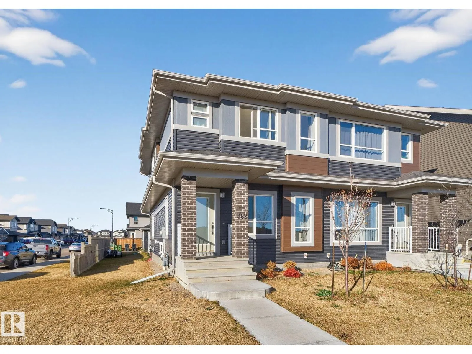 Row / Townhouse for rent: 382 Crystallina Nera Dr Nw, Edmonton, Alberta T5Z 0R9