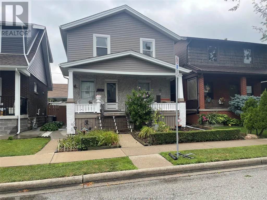 House for rent: 382 Pine, Windsor, Ontario N9A 6E2