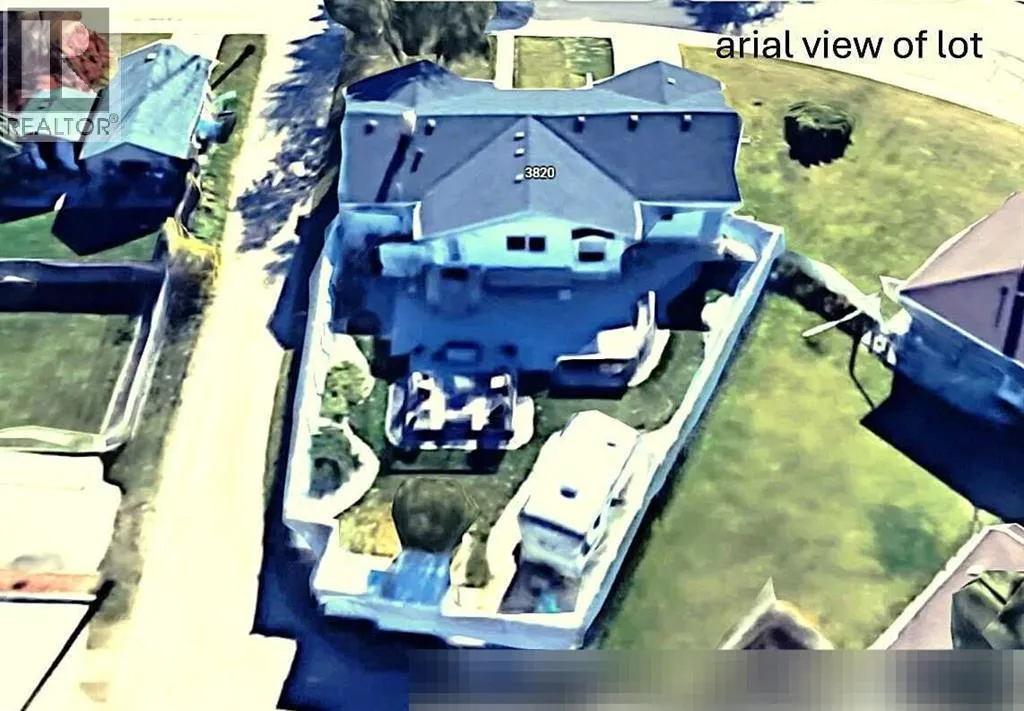 House for rent: 3828 Eastwood Crescent, Red Deer, Alberta T4N 2W1