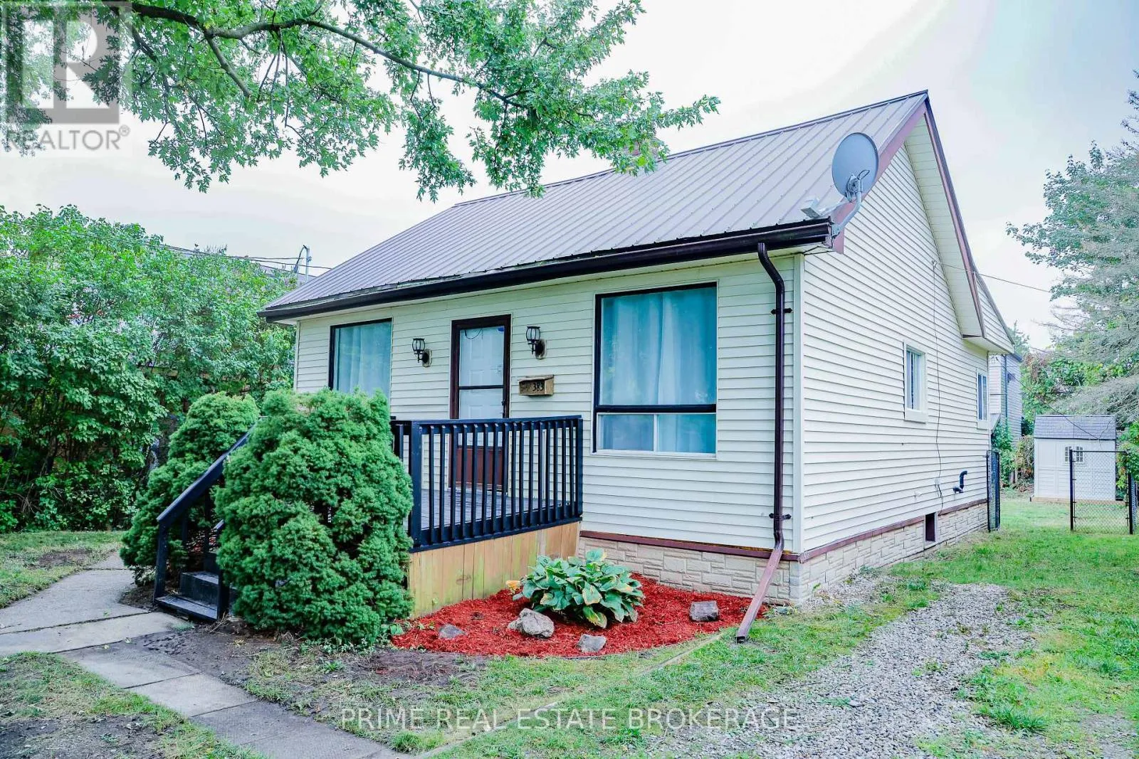 House for rent: 383 Edmonton Street, London East, Ontario N5W 4Y6