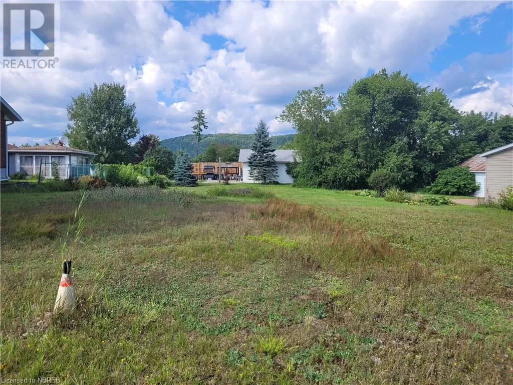 383 Park Street, Mattawa, Ontario P0H 1V0