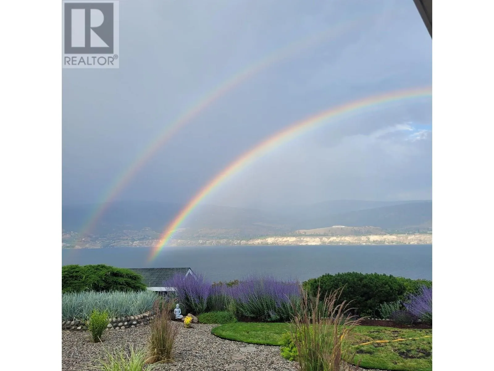 House for rent: 3839 Verano Place, Penticton, British Columbia V2A 9A5