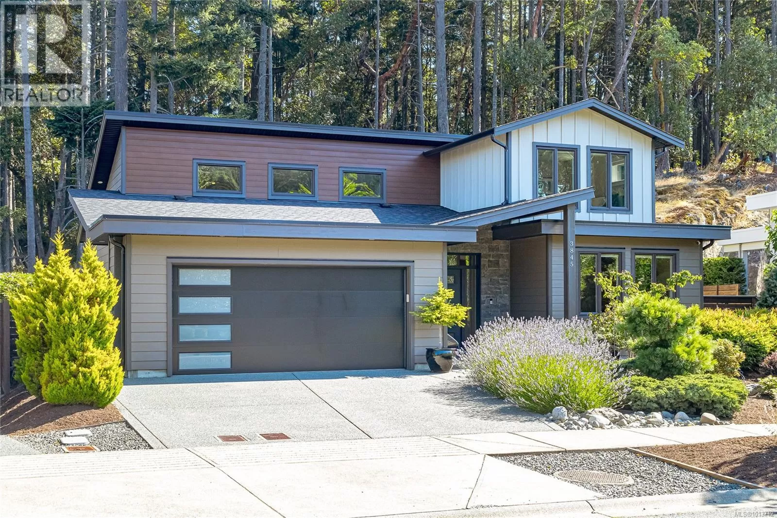 House for rent: 3845 Glen Oaks Dr, Nanaimo, British Columbia V9T 0G8